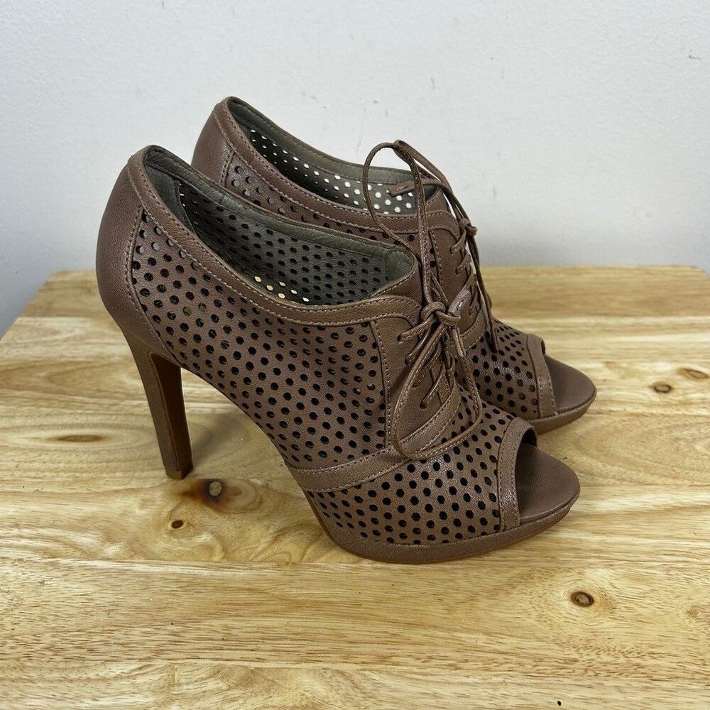 Vince Camuto Neven Booties Womens 6.5 B Sand Brown Perforated Peep Toe Heels